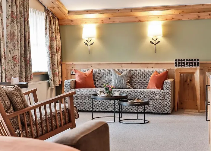 Superior Tirolerhof - Zell Am Целль-ам-Зеє