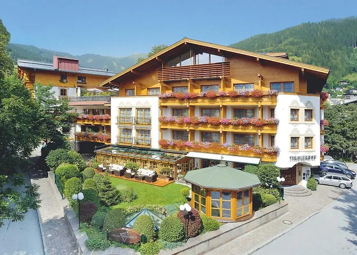 Superior Tirolerhof - Zell Am Готель Целль-ам-Зеє